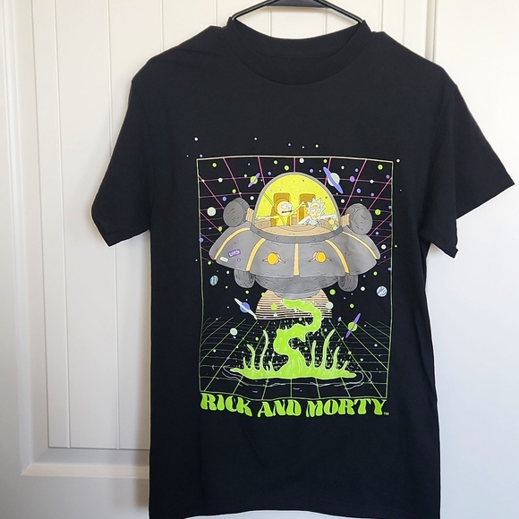 Other - Rick and Morty Graphic Tee Shirt Men Size Small NWOT